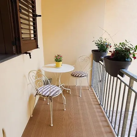 Casa De Amicis 18 Bed & Breakfast
