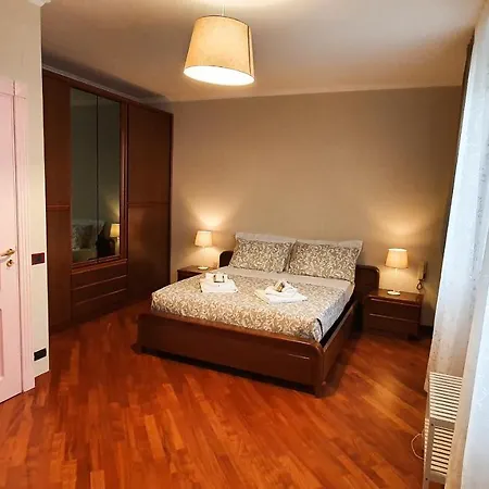 Panzió Casa De Amicis 18