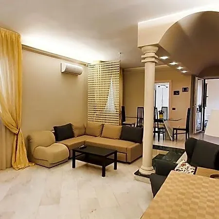 Casa De Amicis 18 3*