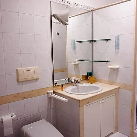 Casa De Amicis 18 Bed & Breakfast 3*