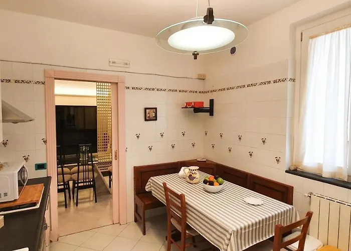 Casa De Amicis 18 3* مونتيسكاليوزو